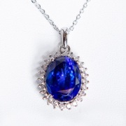 wisiorek z tanzanitem 8,44 ct w białym złocie