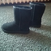 UGG NOWE
