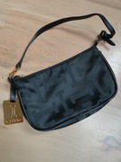 Iceberg mała czarna torebka blaszka