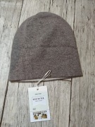 Czapka beanie Efa z cienkiej wełny merynosów na cały rok