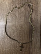 Łańcuszek z krzyżykiem 