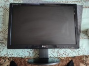 LG Flatron W1942T monitor 19"
