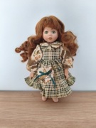 Lalka porcelanowa wys 20,3cm ruda Ania