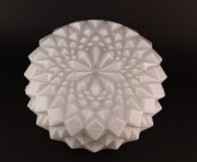 Plafon / kinkiet " diament " - mlecznobiałe szkło - lata 50 - unikat