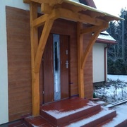 daszek, zadaszenie nad drzwi