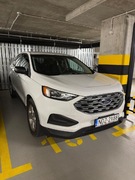 Samochód osobowy SUV.