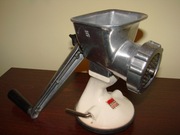 maszynka ręczna do mięsa z przyssawką