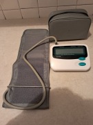 Ciśnieniomierz elektroniczny do pomiaru ciśnienia krwi, do sprzedania