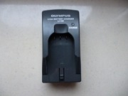 Olympus Li-10C ładowarka do LI-12B Li-10B C470,C765,C5000,mju410,mju600