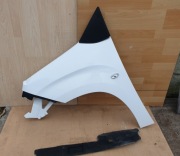 Berlingo Partner lewy błotnik przedni 