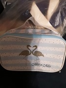 Kosmetyczka z lusterkiem paski