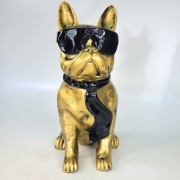 Buldog w okuarach  figura dekoracyjna , prezent 