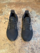 Buty męskie do biegania adidas Ultraboost 47