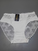 Majtki damskie bielizna