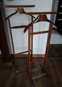 Art Deco Wieszak kamerdyner oryginalny Włochy drewno sygnowane