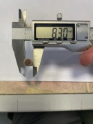 Kołek meblowy fi 8,2-8,3 x 32mm drewniany 5zł za 100szt 