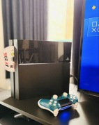 Konsola Sony PlayStation 4 PS4 soft 11.52 z Padem oraz grą F1 2015