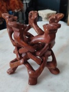 Antyczny, rzeźbiony w drewnie stojak w kształcie wielbłąda np na doniczki 