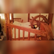 łóżko, kanapa, szafka do pokoju dzieci.