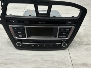 Radio Hyundai I20 +ramka AC100C8EE jak NOWE.