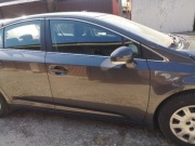Toyota avensis t27 drzwi 1g3
