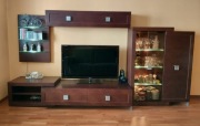Komplet mebli do salonu Paged Cuba – witryna, RTV, półki
