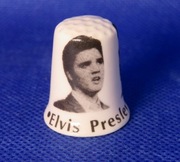 Naparstek Kolekcjonerski Porcelanowy English Elvis Presley The King
