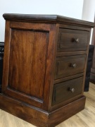 Szafka nocna kolonialna z litego drewna - teku indonezyjskiego