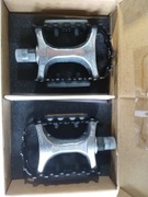 Pedały rowerowe z odblaskami, nowe