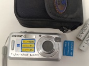 Aparat cyfrowy SONY Cyber-shot DSC-S600 6mp WIZJER ZEISS baterie CCD DOBRY+
