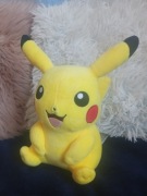 Pikachu maskotka pokemon 