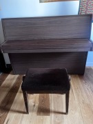 Pianino Fazer – brąz, bardzo dobry stan, pedał wyciszający Gratisy
