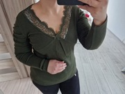 Bluzka prążek Myzem Size Plus butelkowa zieleń