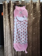 Śpiworek i poduszka kotek 2w1