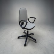 Fotel biurowy obrotowy 