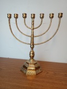 Mosiężny świecznik - menora 