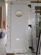 Kompletne nowe drzwi wejściowe PCV