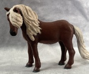 Koń Schleich- Kuc islandzki Schleich z Mc'Donald's z 2019 roku.