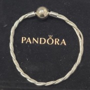 Bransoletka Pandora srebrna S925. 17 rozmiar 