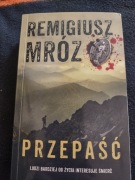 Remigiusz Mróz "Przepaść" wydanie kieszonkowe 