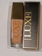 AVON LUXE Podkład do twarzy z jedwabiem – Odcień: Porcelain