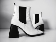 Białe botki Zign że skóry naturalnej r. 37