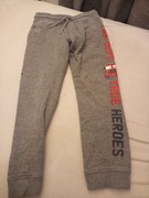 Szare grafitowe spodnie roz. 128 dla chłopca C&A