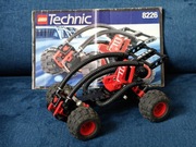 LEGO Technic 8226 Mud Masher Off-Roader desert stormer