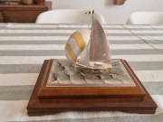 Model żaglowca ze srebra 985 Japoński złotnika Takehiko Seki.