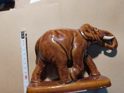 Figurka ceramiczna szkliwiona słoń. Ceramika PRL.