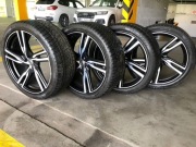 Oryginalne 22" Felgi R-Design+8 opon Volvo XC 90