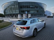 Avensis 2017 super stan