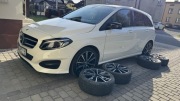 Mercedes B180d, dwa komplety kół, hak wypinany, pakiet Black