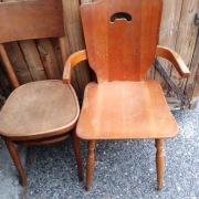 Krzesło drewniane stare. z czasów PRL ory ginalne  bukowe, 